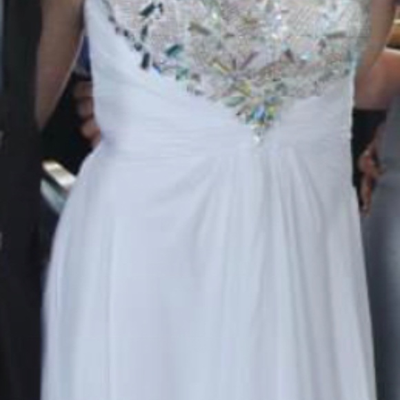 Prom/wedding dress - Picture 5 of 5